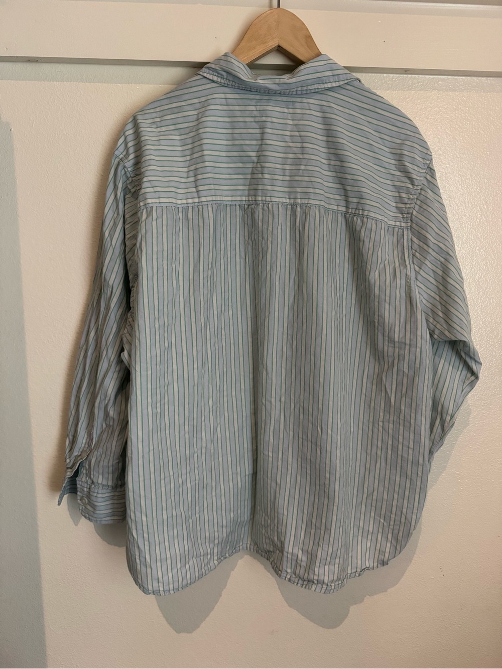 Aerie 100% Cotton Blue Green Striped Button Down Shirt XL Oversized Pocket Top - Picture 6 of 9